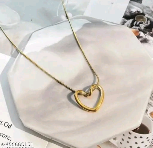 Trendy Pendants & Lockets